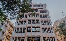 Oyo Flagship 15439 Colaba